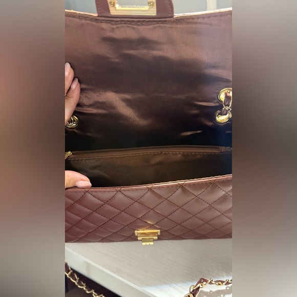 Elegant Brown Quilted Handbag - Vegan Leather - Picture 11 of 13